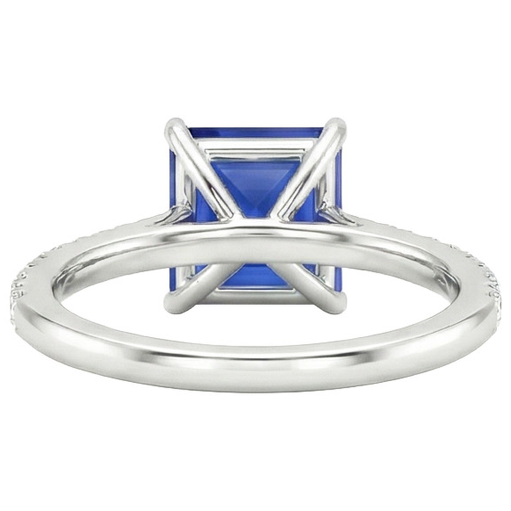 Anello di fidanzamento con zaffiro blu principessa e accenti di diamanti 6 carati
