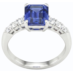 Anello di fidanzamento con zaffiro dello Sri Lanka da 2,50 carati e diamanti con oro bianco 14K