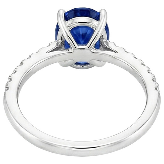 Anello di fidanzamento da donna con zaffiro blu e pavé di diamanti 5.25 carati