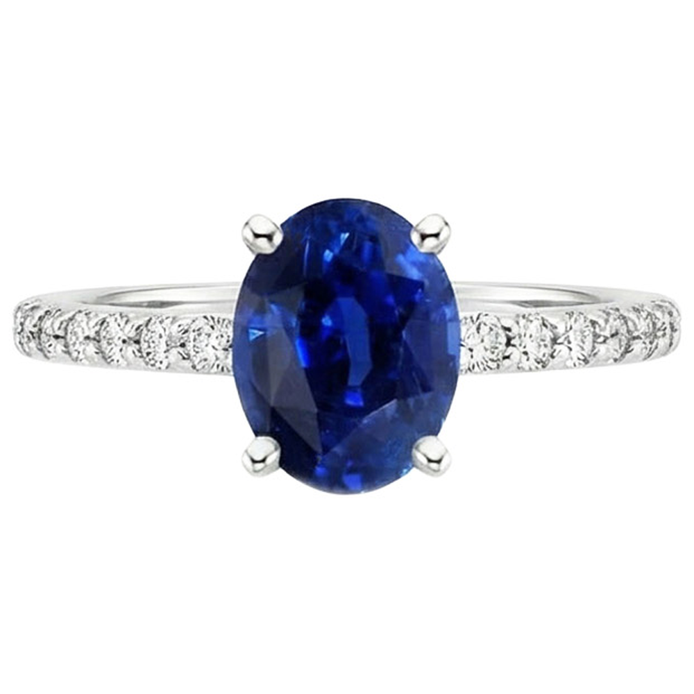 Anello di fidanzamento da donna con zaffiro blu e pavé di diamanti 5.25 carati