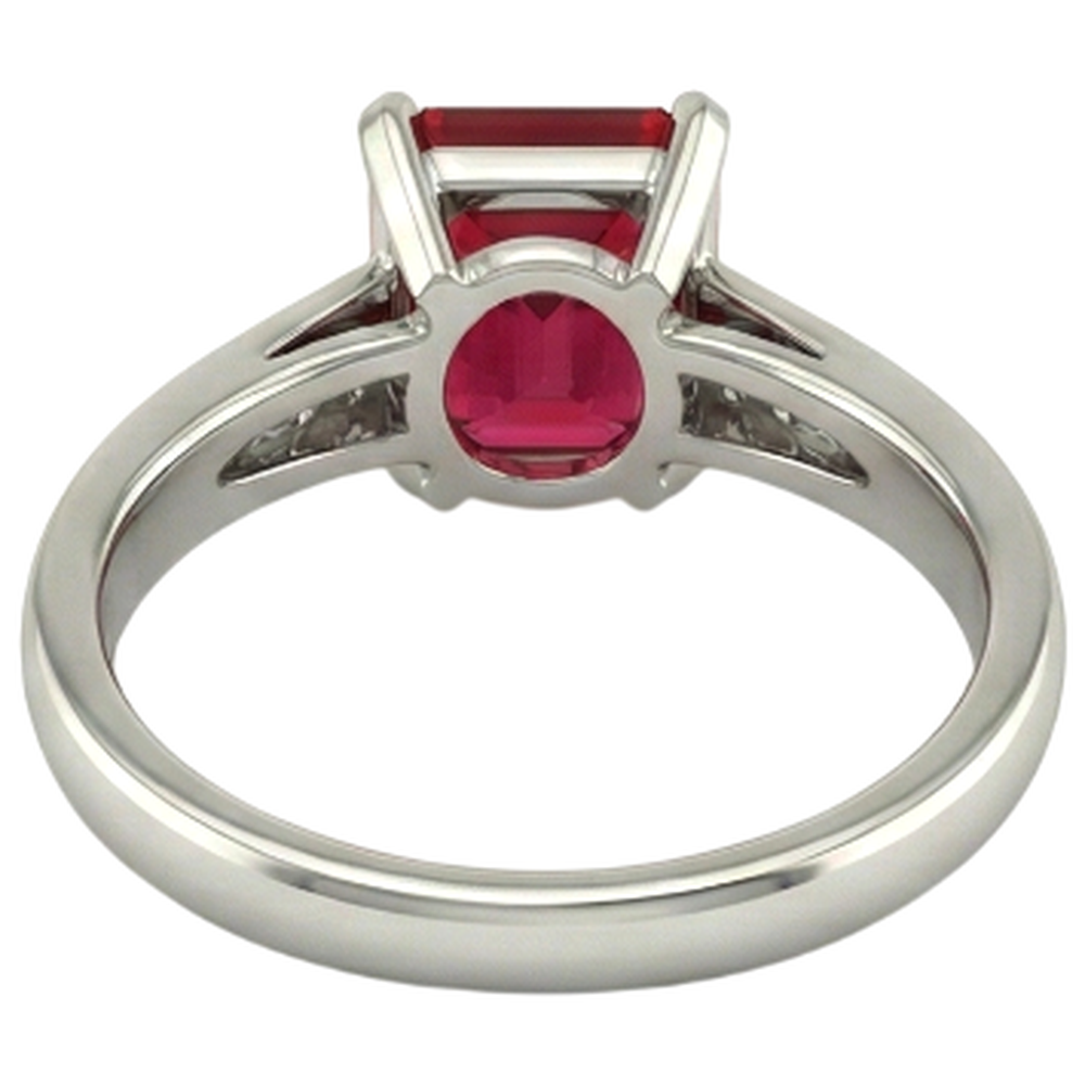 Anello di fidanzamento in oro bianco 14K con rubini rossi e diamanti da 4,35 carati