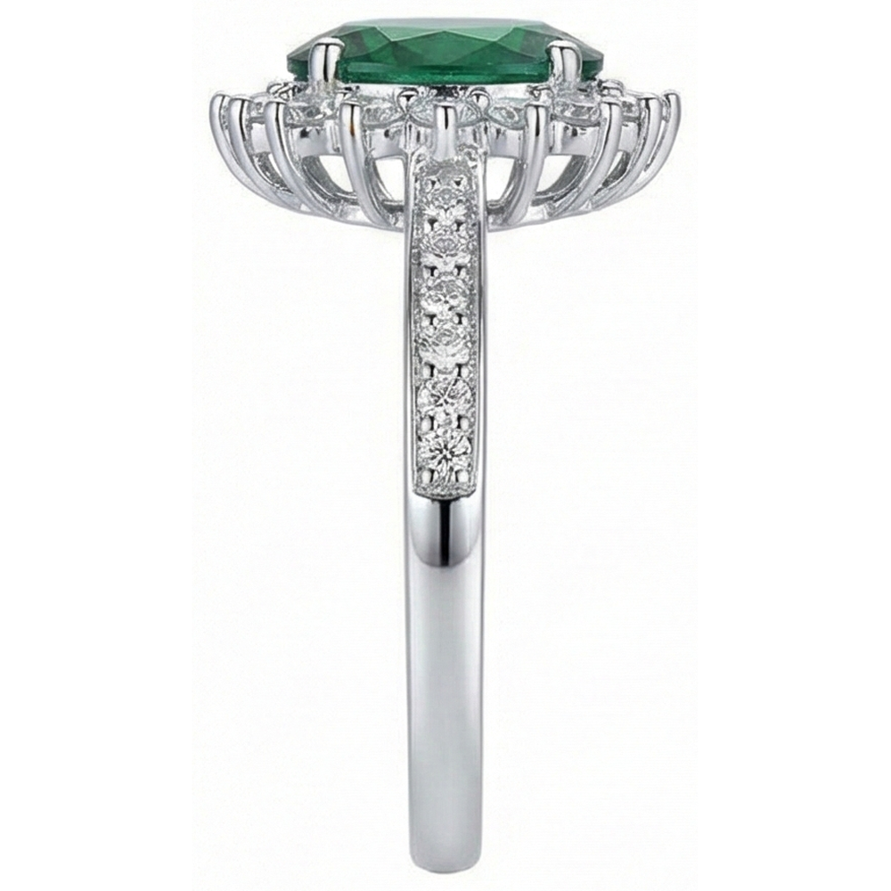 Anello di forma ovale con smeraldo verde e diamante in oro bianco 14 carati 5.75 ct