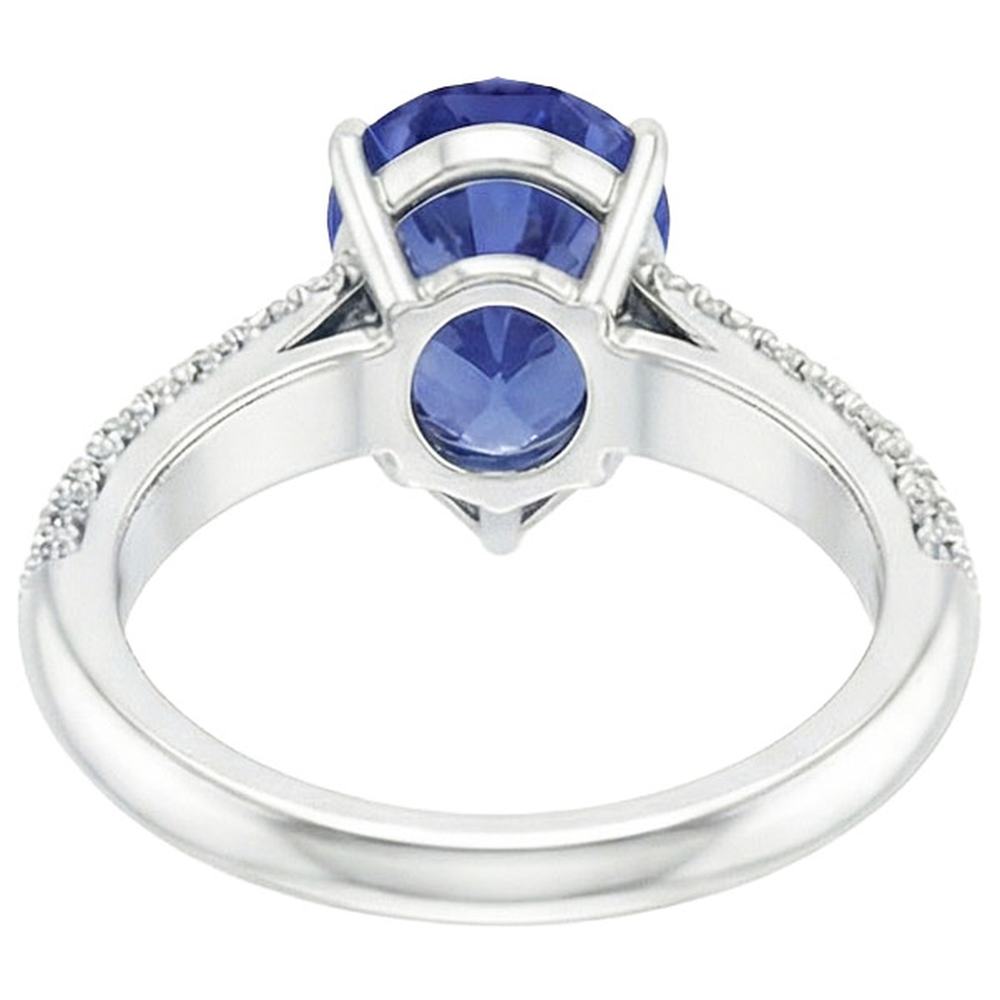 Anello di pietre preziose Pera Zaffiro di Ceylon e pavé di diamanti 5.50 carati