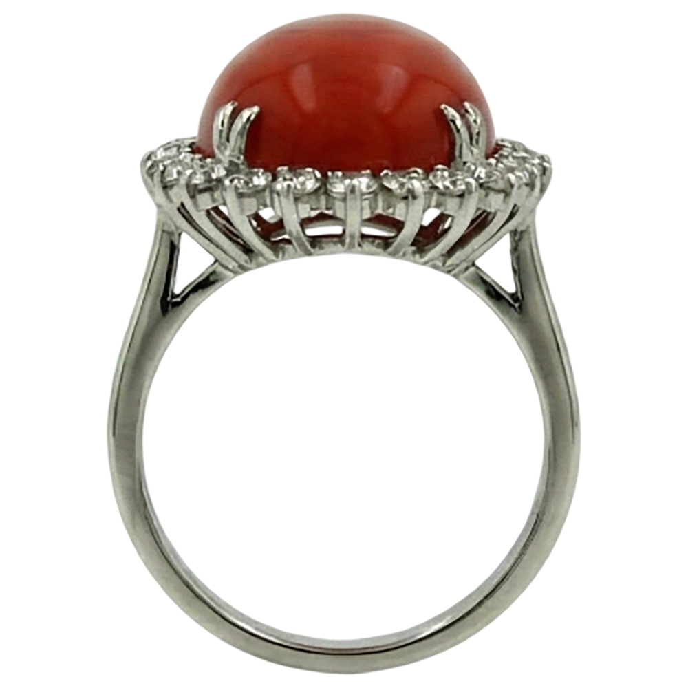 Anello grande corallo rosso ovale con piccoli diamanti rotondi 13 ct Anello in oro bianco 14K
