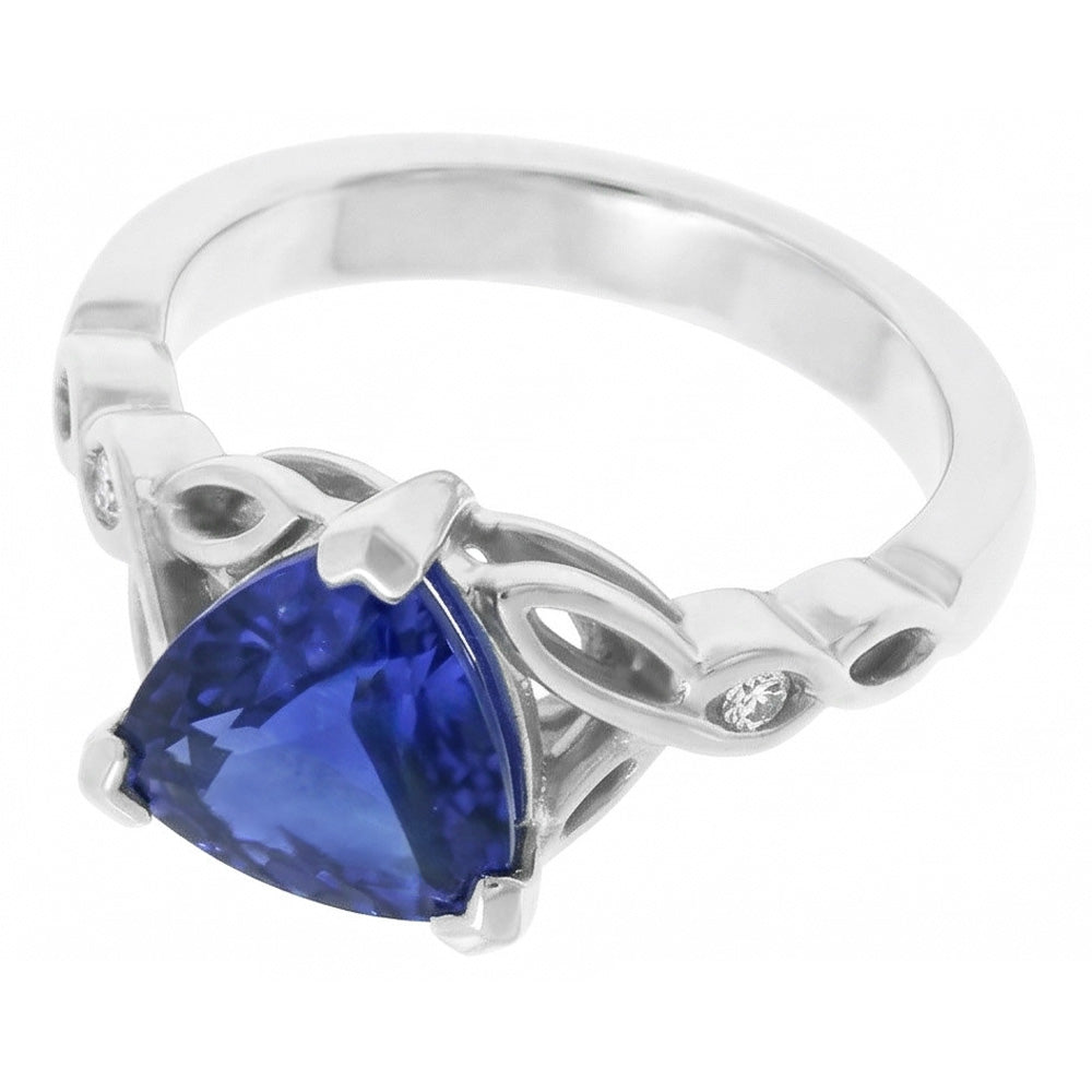 Anello in oro 14K con tre pietre trilioni di zaffiri blu 1.75 carati di diamanti