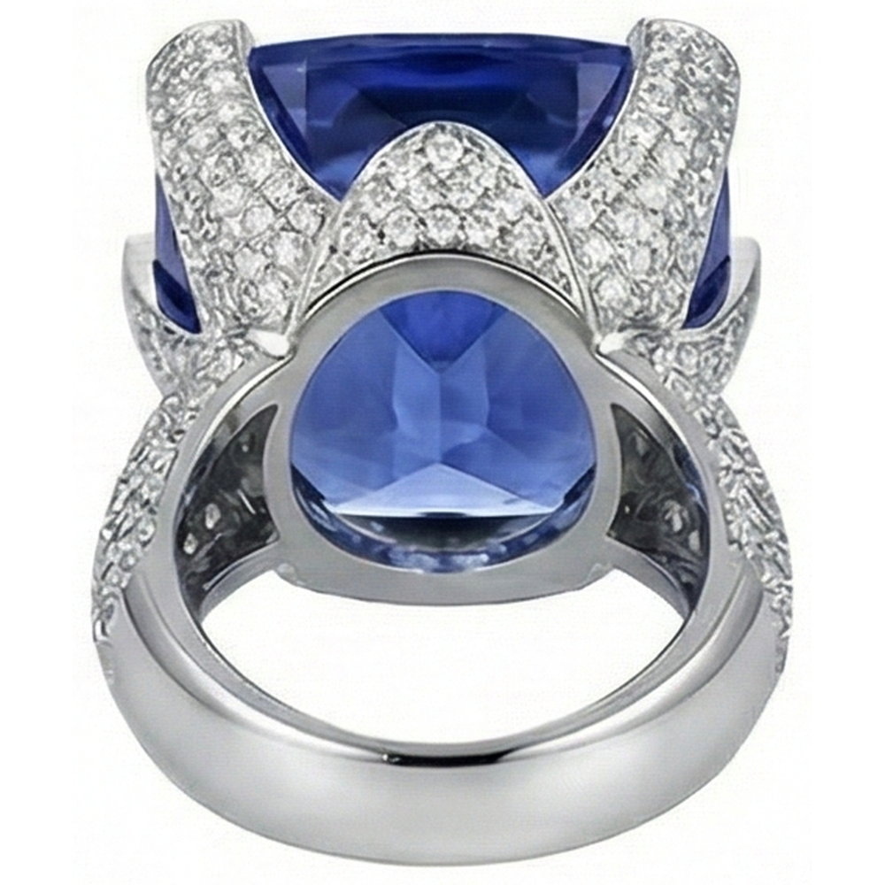 Anello in oro 8.50 carati con tanzanite a cuscino e diamanti rotondi Novità