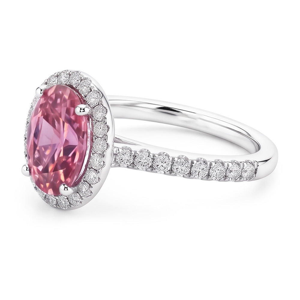 Anello in oro bianco 14 carati con zaffiro rosa taglio ovale e diamanti tondi da 2.25 ct