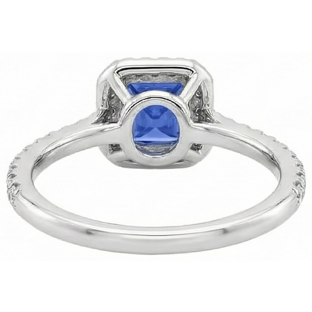 Anello in oro bianco 14K con tanzanite da 5.30 carati con diamanti