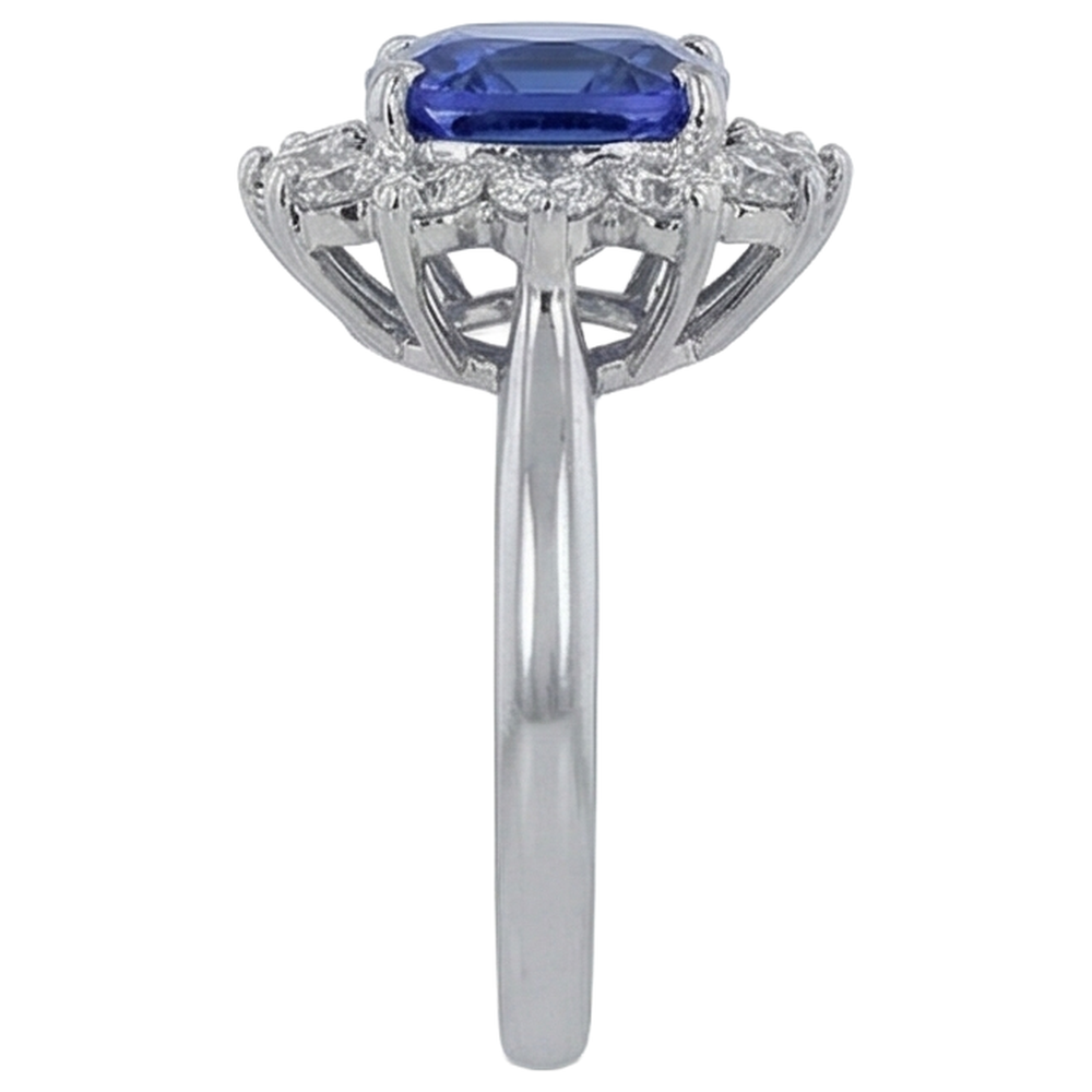 Anello in oro bianco 14K con tanzanite taglio Asscher e diamanti da 4.50 ct