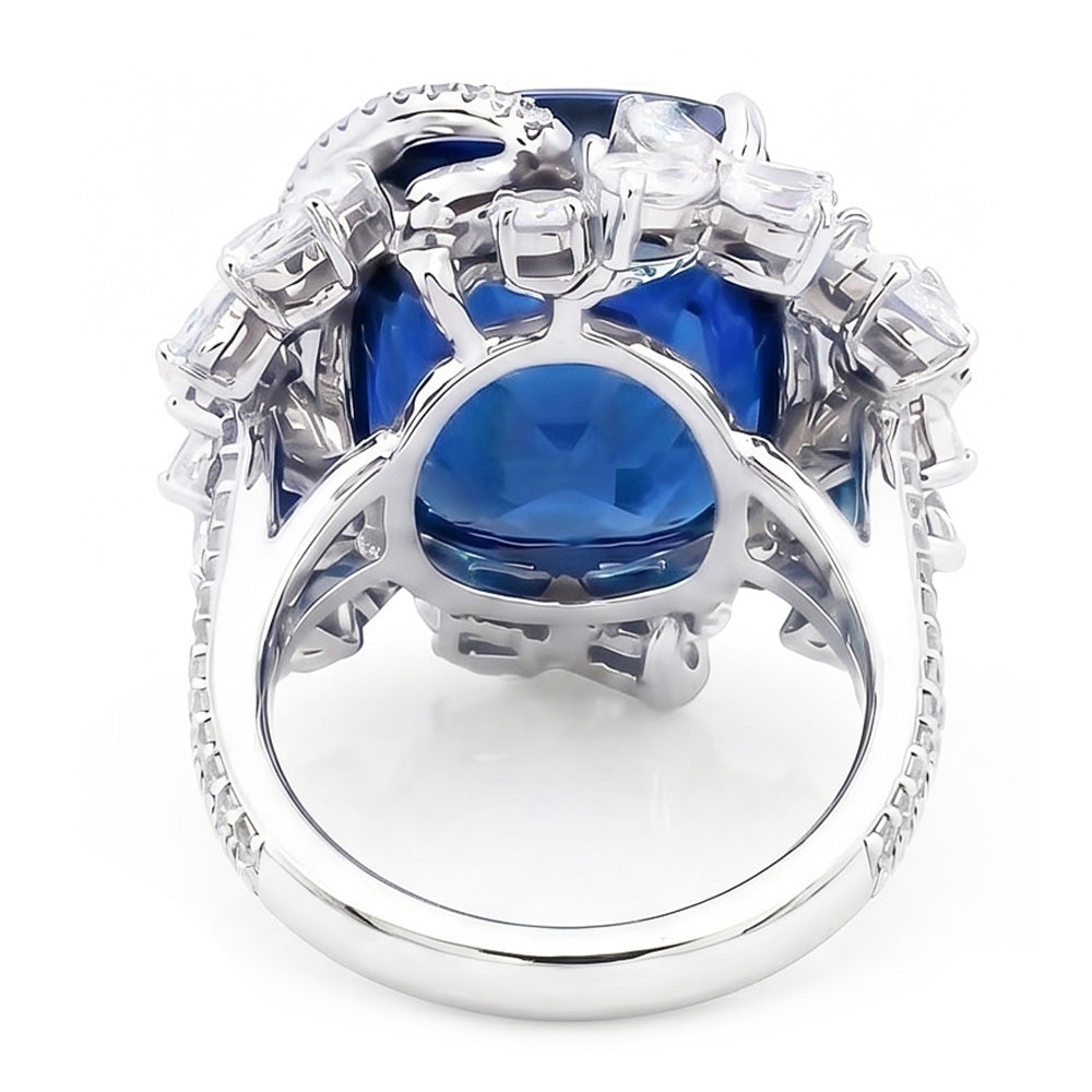 Anello in oro bianco 14K con zaffiro blu taglio pera e diamanti 9.50 carati
