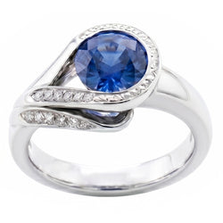 Anello in oro bianco 14K con zaffiro blu taglio rotondo e diamanti da 2,50 ct