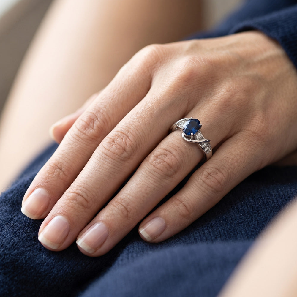 Anello in oro bianco 14K con zaffiro di Ceylon e diamante 1.25 ct