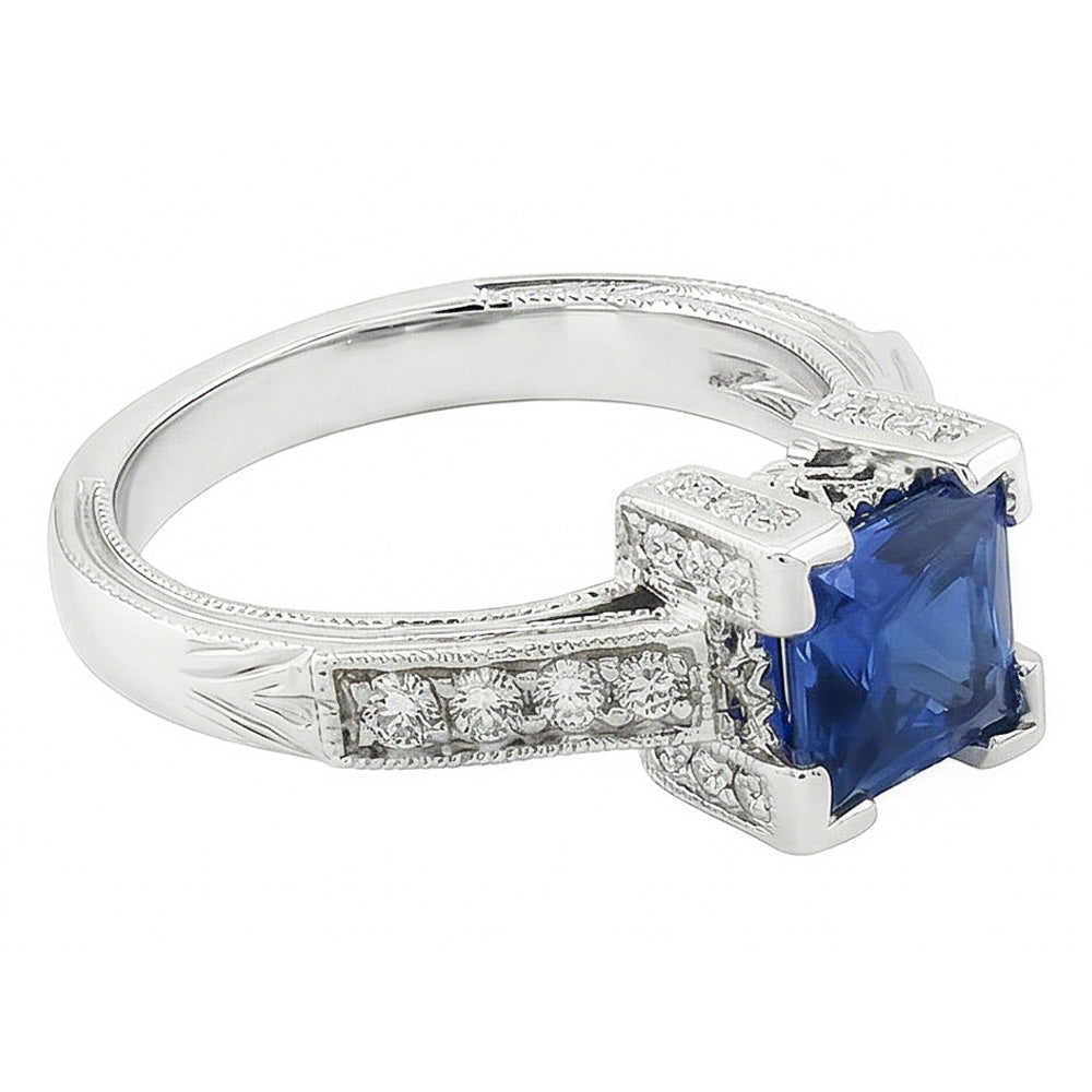 Anello in oro bianco 14k con zaffiro di Ceylon e diamanti da 2.80 ct
