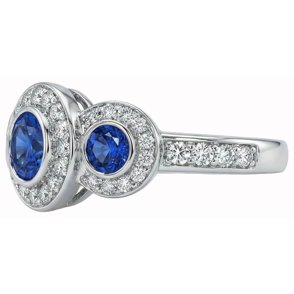 Anello in oro bianco con 3 pietre e diamanti con zaffiro di Ceylon da 4,50 carati