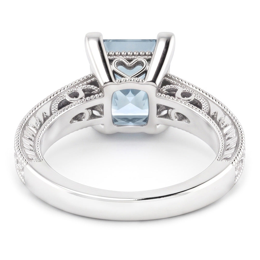 Anello in oro bianco con acquamarina taglio princess con diamanti rotondi 16 ct