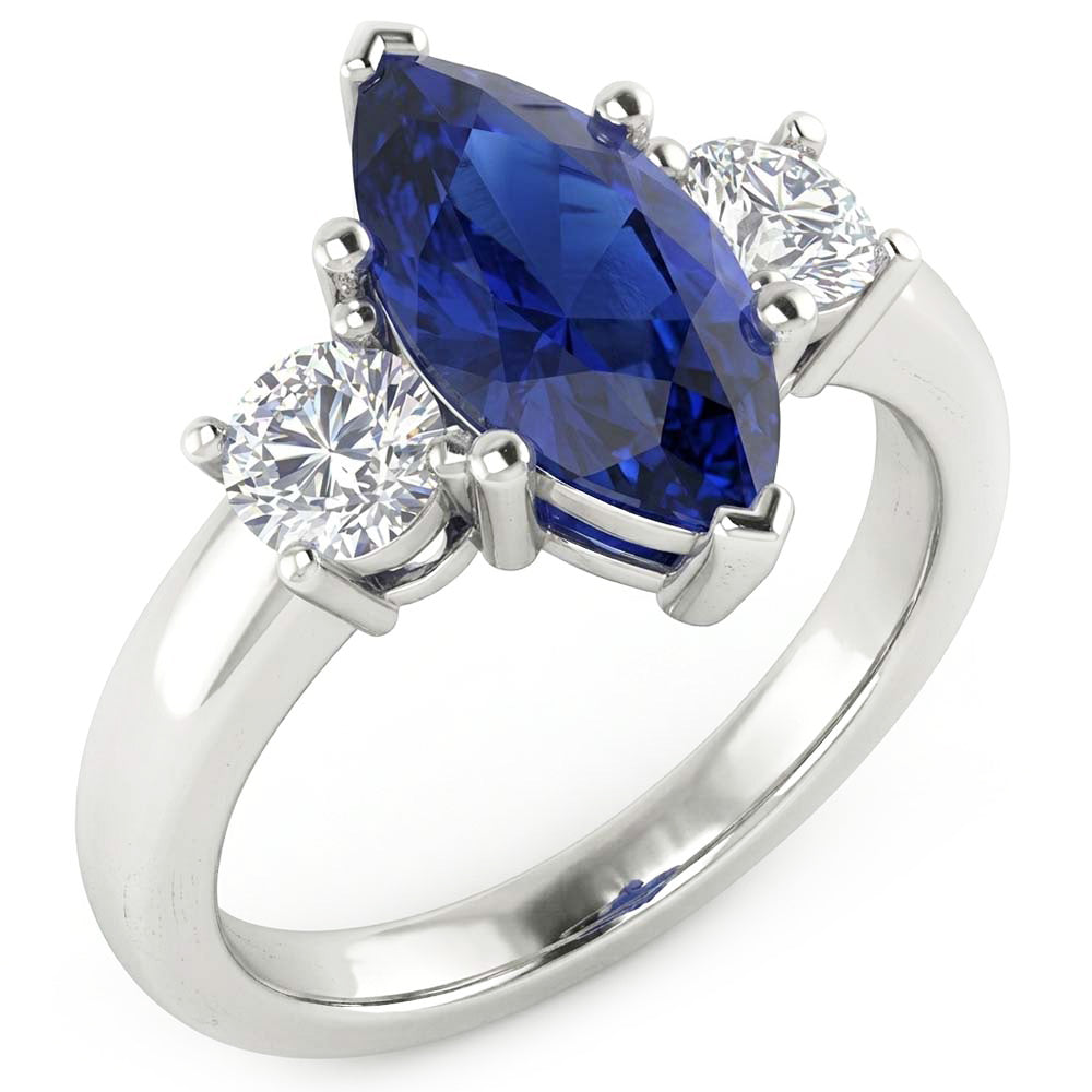 Anello in oro bianco con zaffiri e diamanti a taglio rotondo e marquise da 2.50 ct