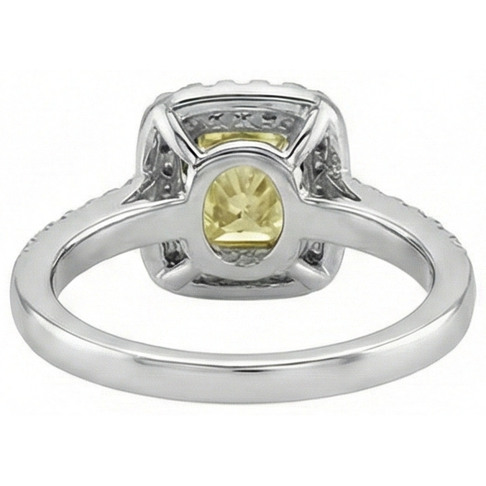 Anello in oro bianco con zaffiri gialli a taglio radiante e diamanti da 2.5 ct.