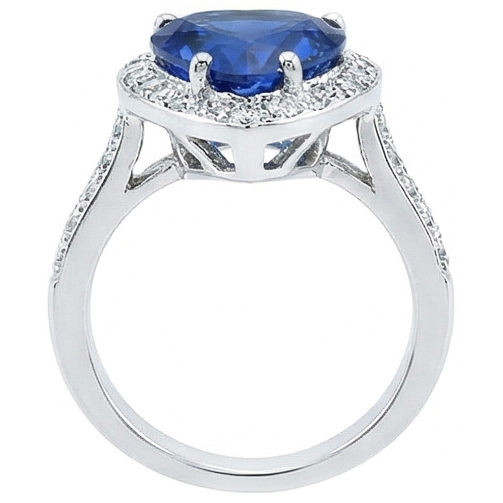 Anello in oro bianco con zaffiro blu dello Sri Lanka e diamante 4.5 carati