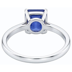 Anello in oro bianco con zaffiro blu naturale smeraldo solitario 2 carati