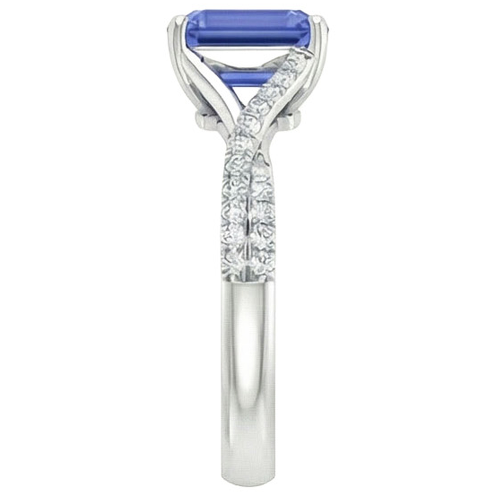 Anello in oro bianco con zaffiro dello Sri Lanka taglio smeraldo e diamante 5.25 carati