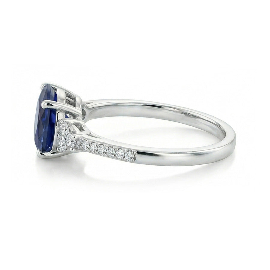 vero oval diamante 4carati anello dettaglio ravvicinato