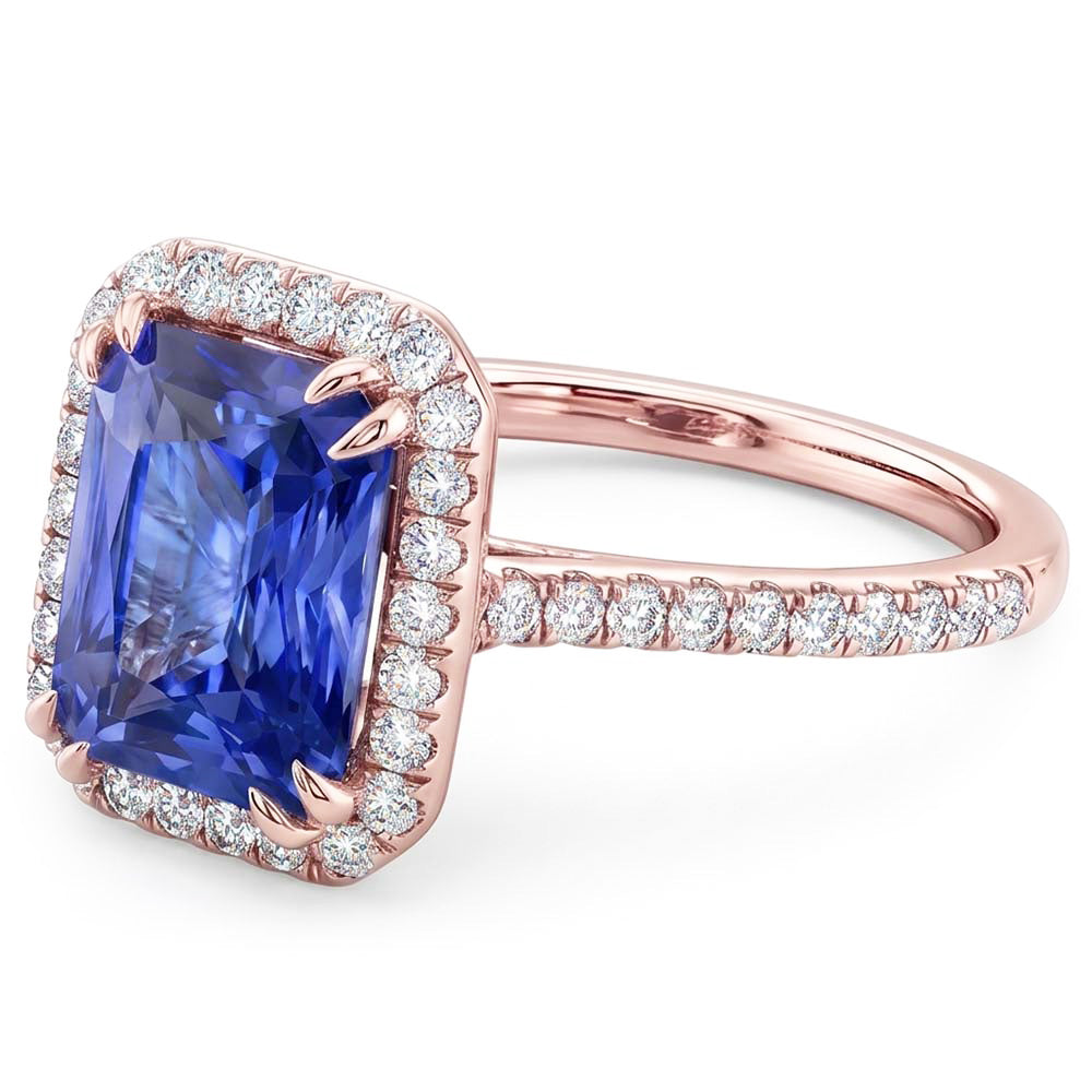 Anello in oro rosa con zaffiro radiante Halo 3.50 carati con pavé di diamanti