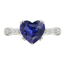 Anello in pietra preziosa a cuore con zaffiro blu. gioielli in stile antico da 2.50 carati