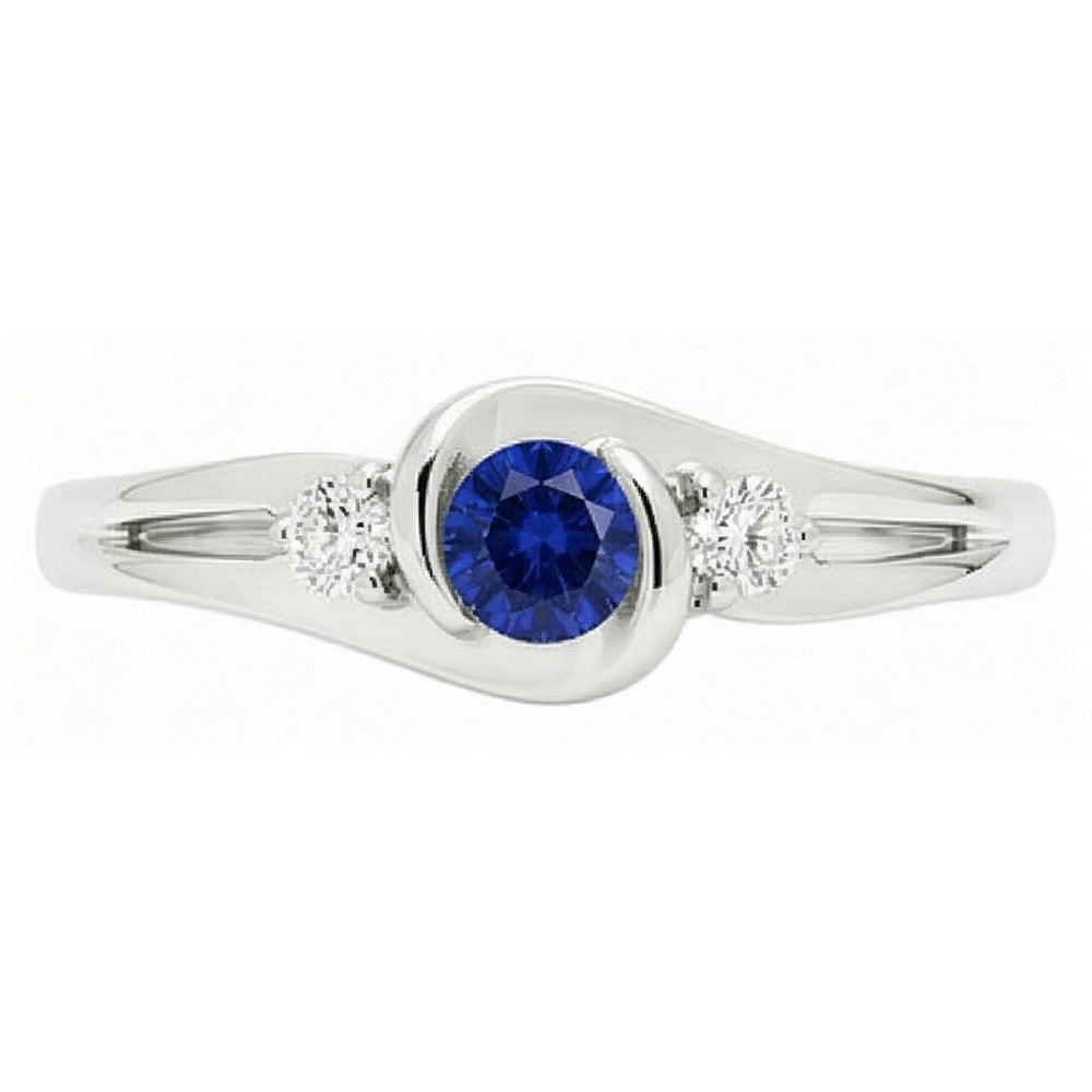 Anello in zaffiro blu in stile Tension con diamanti tondi da 1,50 carati e oro bianco 14K
