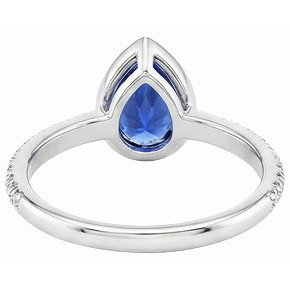 Anello incastonato di pietre preziose con zaffiro blu e diamanti 3.50 carati