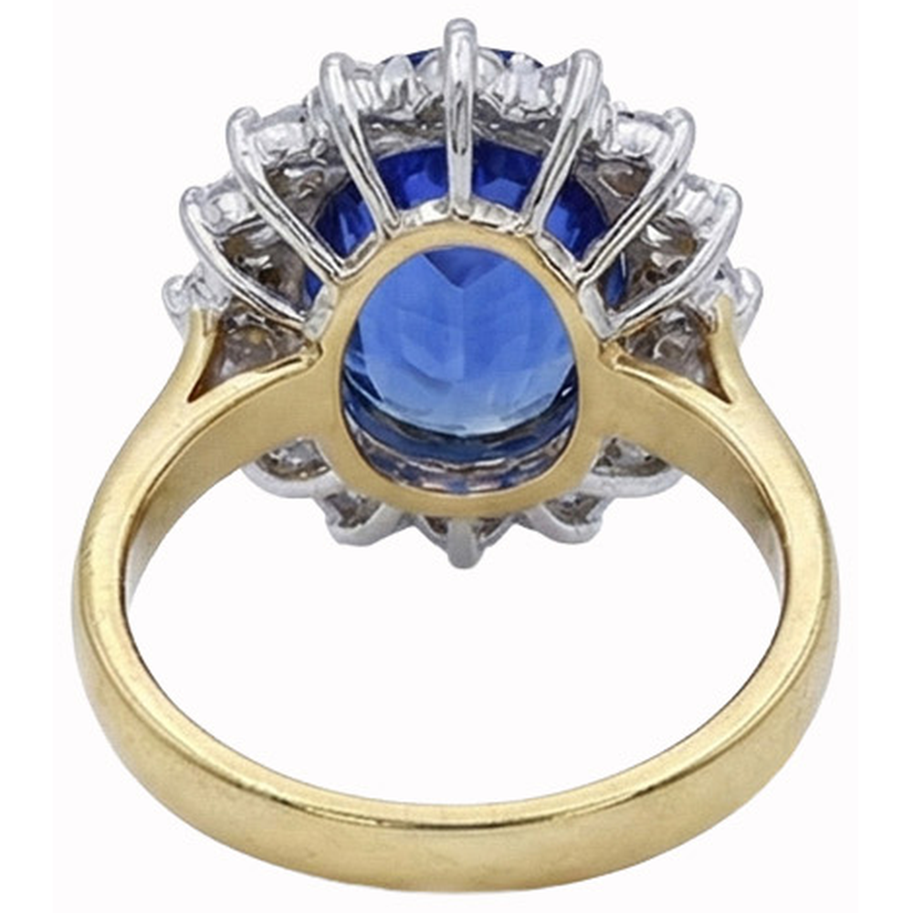 Anello ovale con zaffiro di Ceylon e diamanti da 8,50 ct Anello in oro bianco bicolore 14K