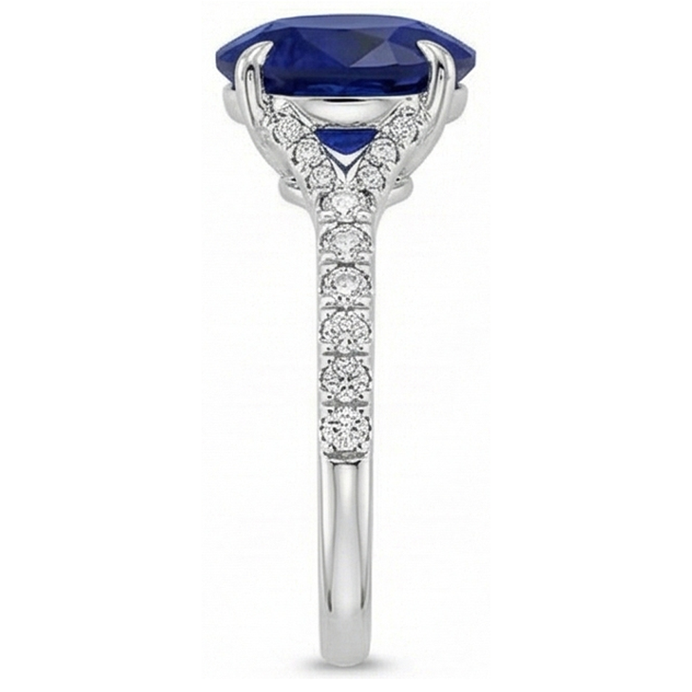 Anello ovale in pietra preziosa zaffiro blu intenso con gioielli accenti 3.75 carati
