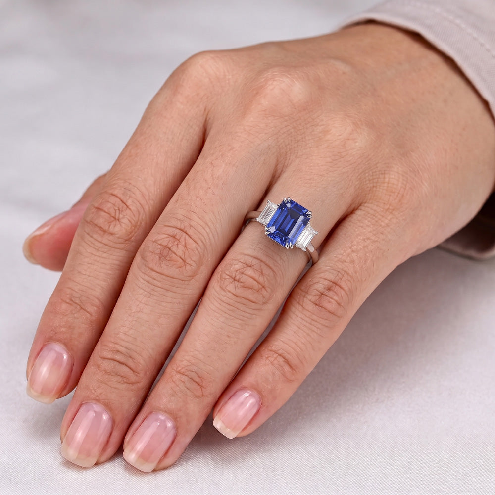 Anello smeraldo con tre pietre blu zaffiro 3,50 carati Gioielli da donna