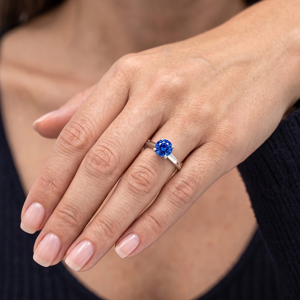 Anello solitario 1,25 carati blu zaffiro oro bianco 14 carati