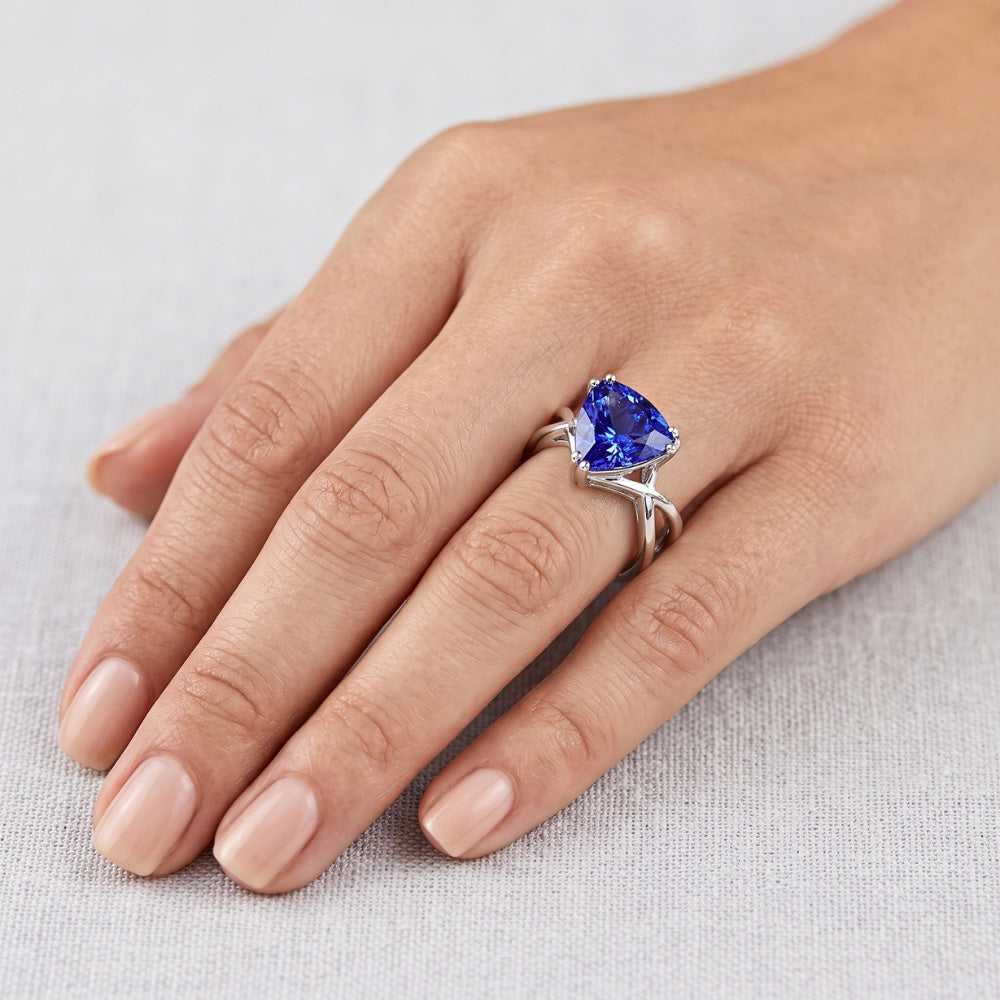 Anello solitario Trillion Zaffiro blu naturale con gambo diviso 2 carati