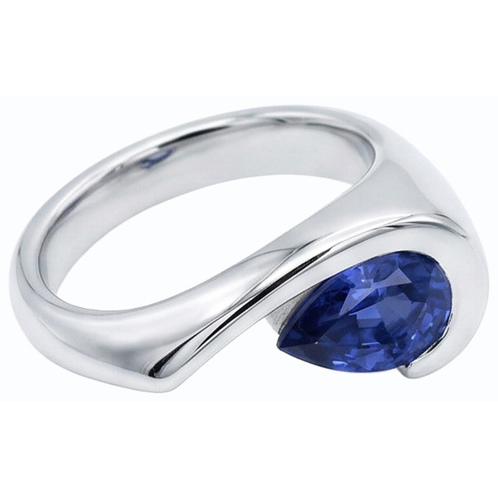 vero pear diamante anello dettaglio ravvicinato