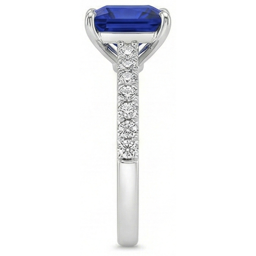 Anello solitario con accenti di diamanti e zaffiro blu taglio principessa 5.50 carati
