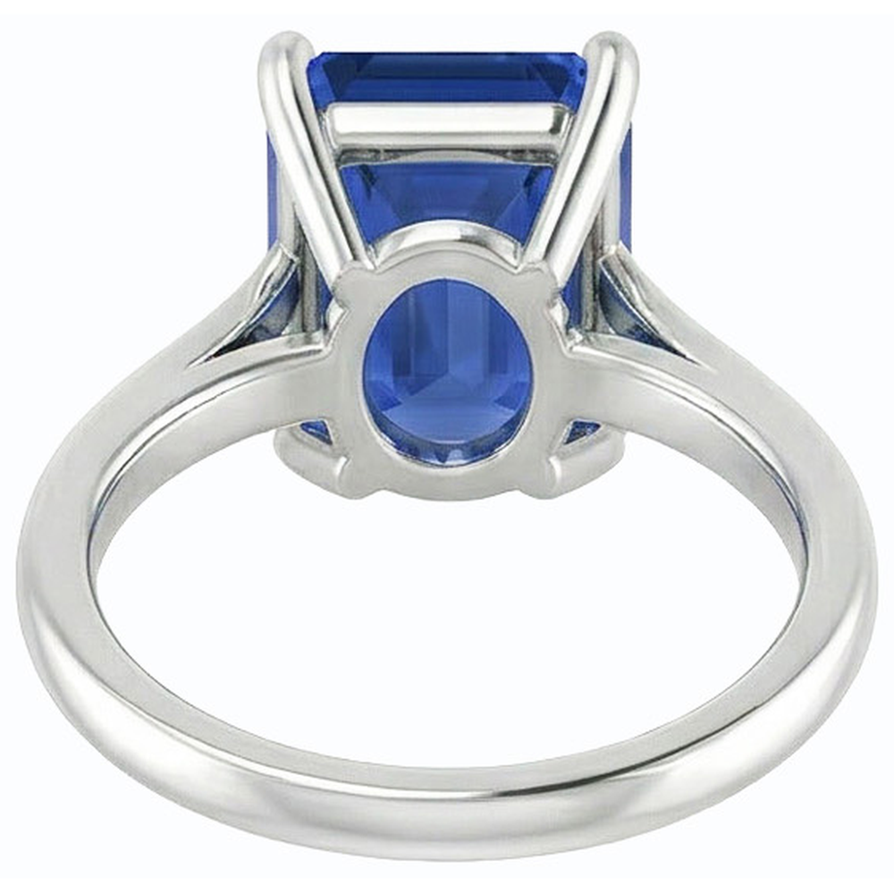 Anello solitario con pietre preziose Zaffiro di Ceylon a forma di smeraldo 2.50 carati