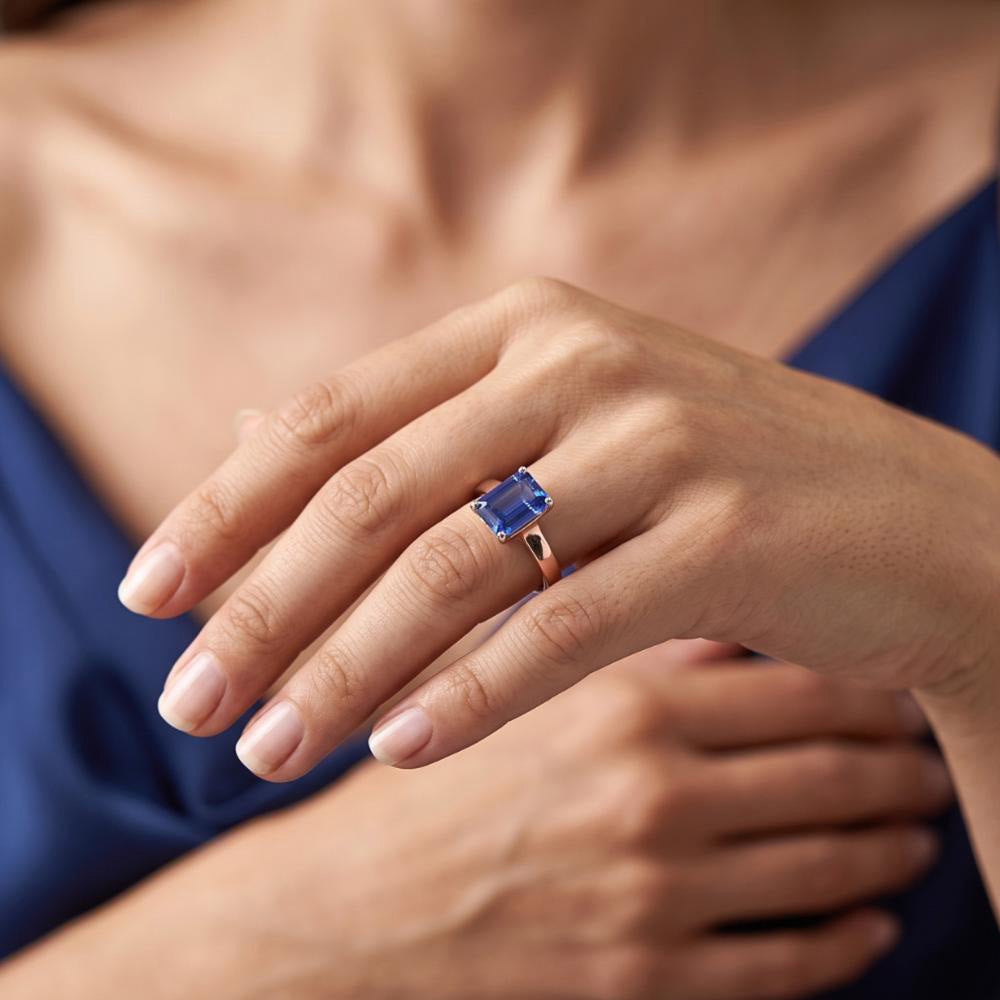 Anello solitario con zaffiro blu Ceylon smeraldo 2 carati in oro rosa 14K