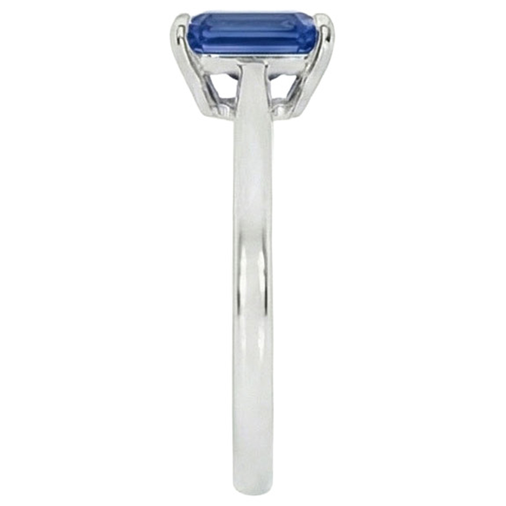 Anello solitario con zaffiro blu naturale da 1,50 carati e smeraldo incastonati in oro bianco 14K