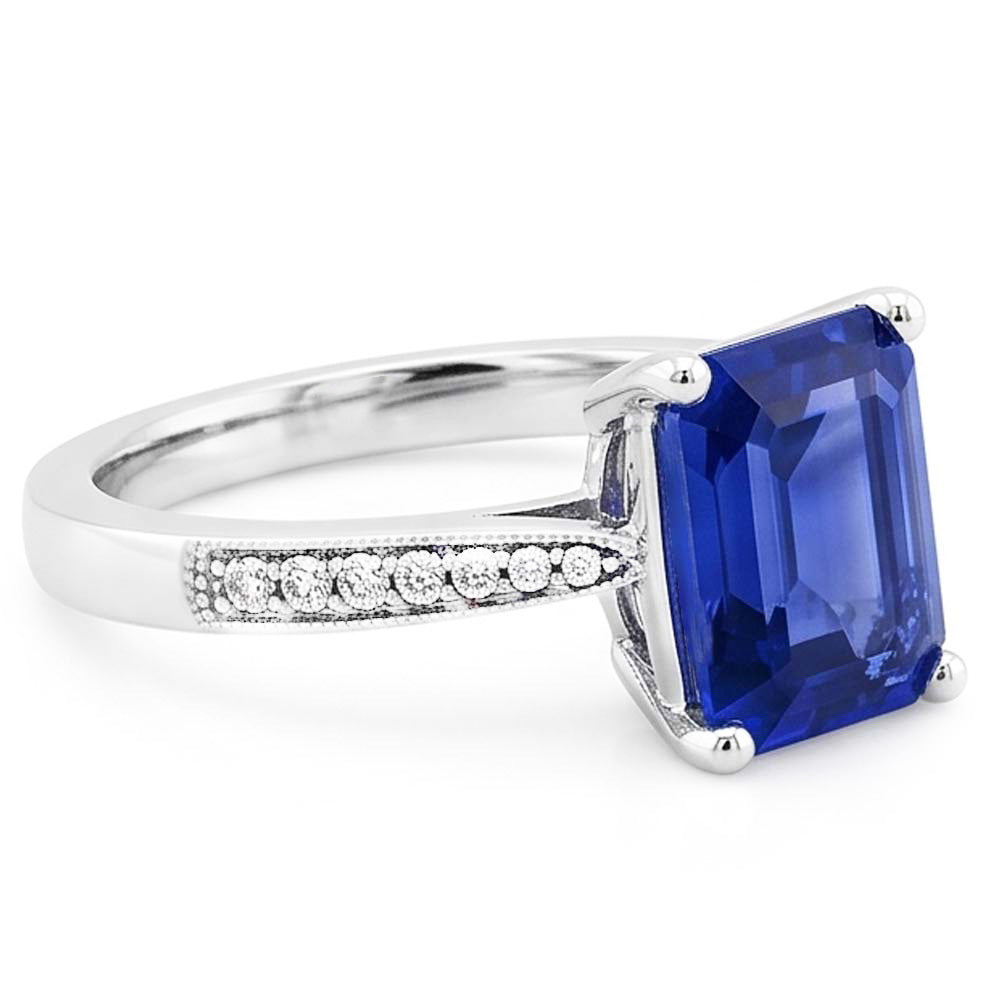 Anello solitario con zaffiro blu smeraldo con accenti di diamante 2.50 carati
