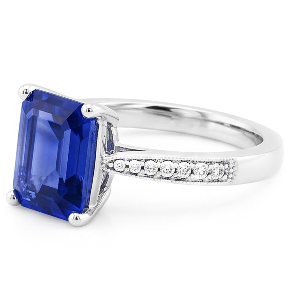 Anello solitario con zaffiro blu smeraldo con accenti di diamante 2.50 carati
