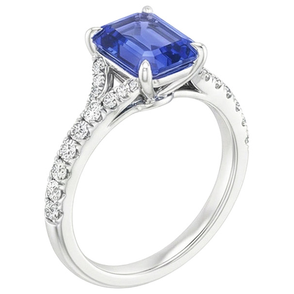 Anello solitario con zaffiro dello Sri Lanka a 4 carati e accenti di diamanti