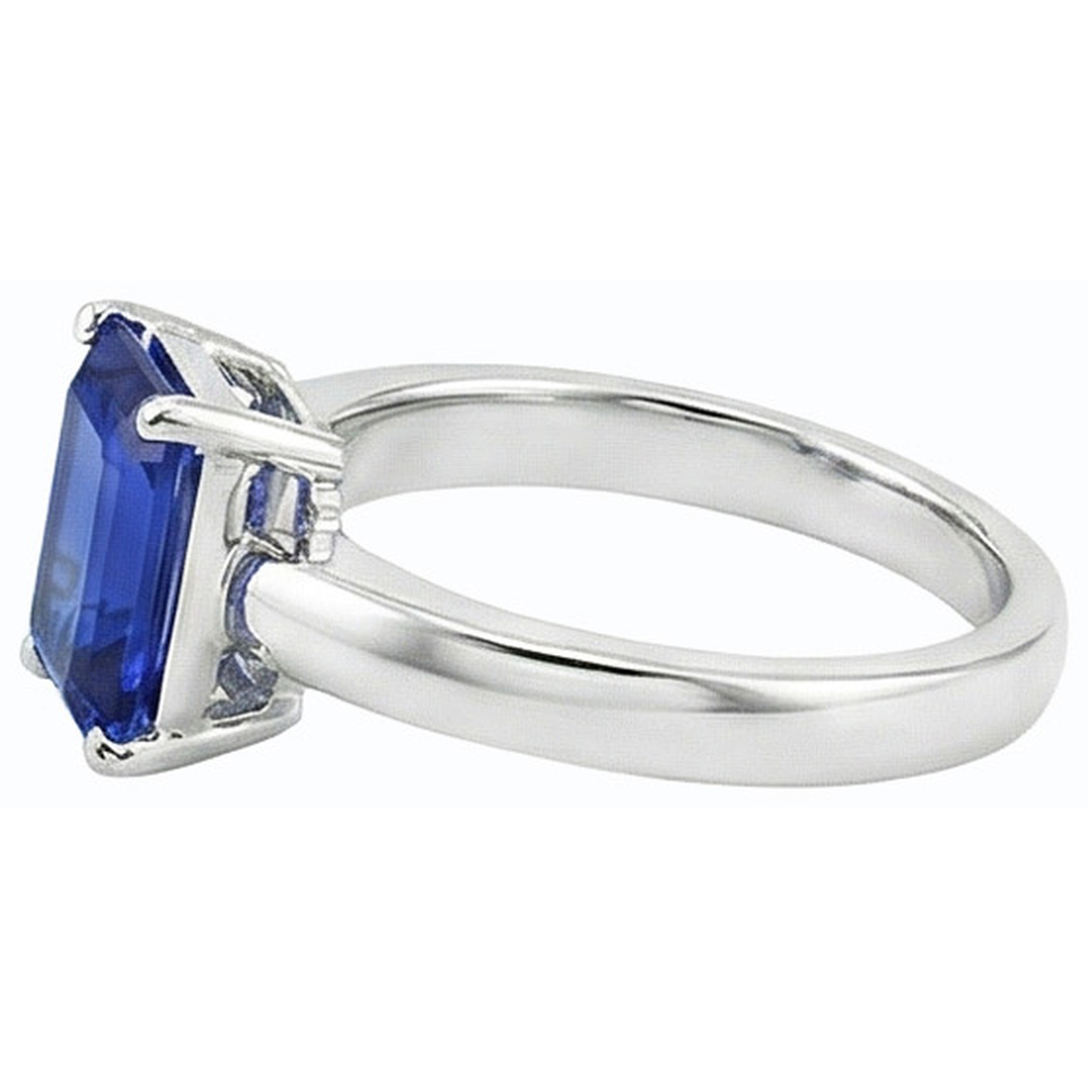Anello solitario con zaffiro dello Sri Lanka a forma di smeraldo da 1,50 carati