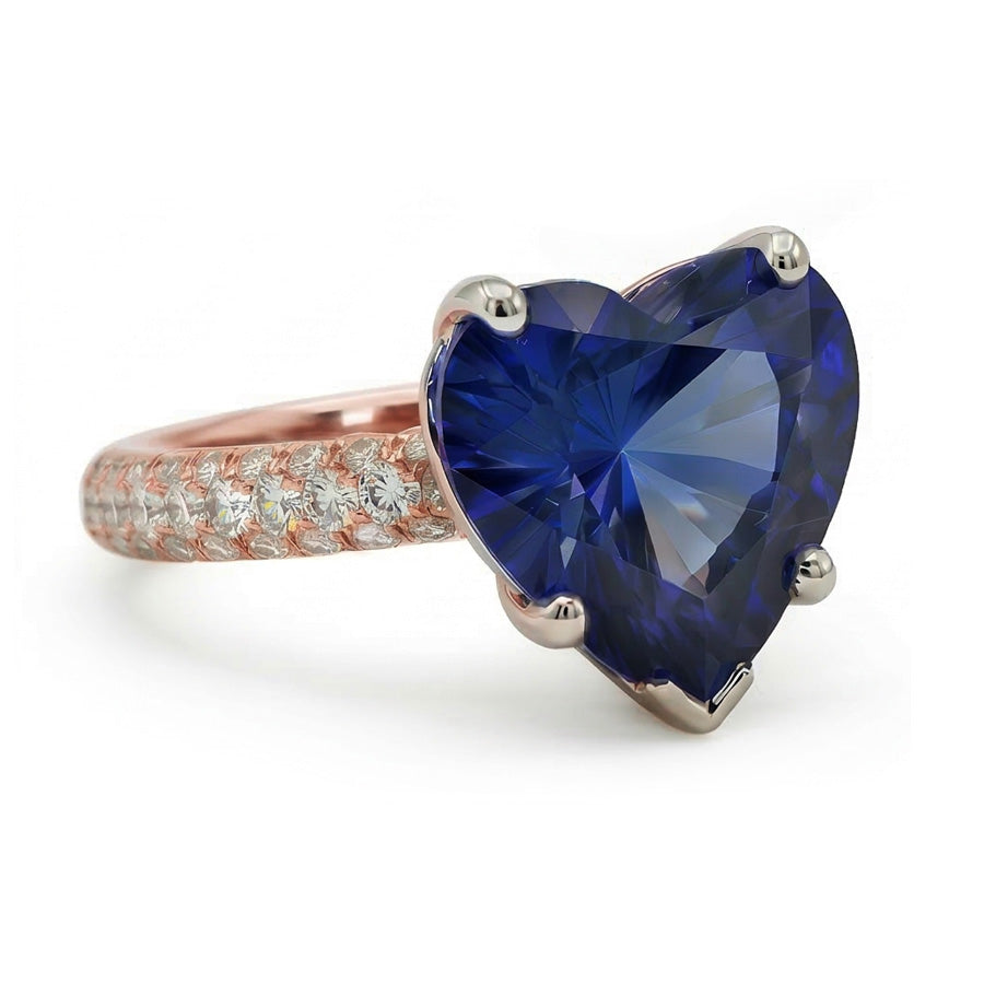 Anello solitario cuore zaffiro blu con pavé di diamanti 3.50 carati