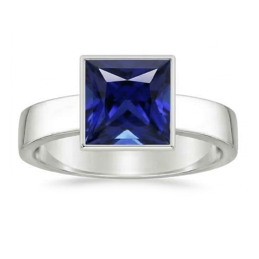 Anello solitario da uomo Princess Ceylon Sapphire con castone in oro bianco 5 carati