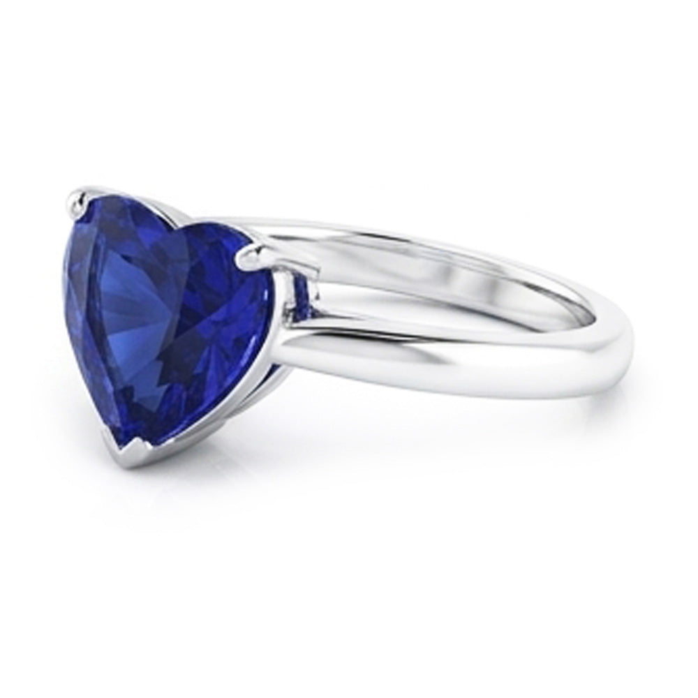 Anello solitario in oro a cuore con zaffiro blu intenso Set 2.50 carati