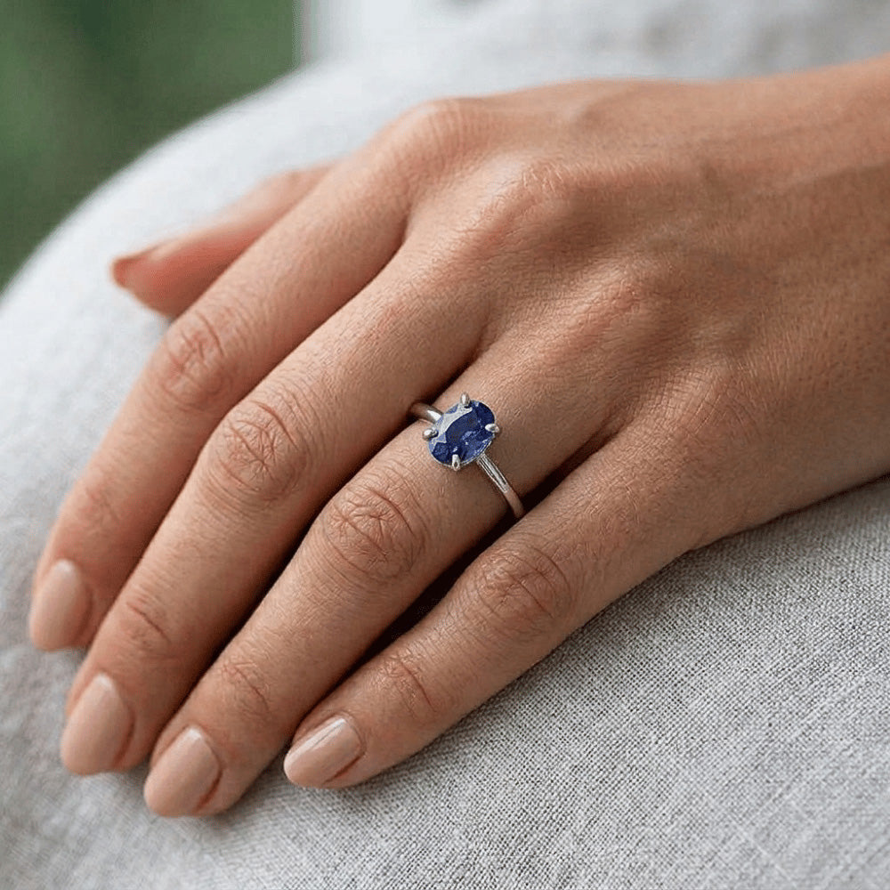 Anello solitario in oro bianco gioielli zaffiro Ceylon ovale 2 carati