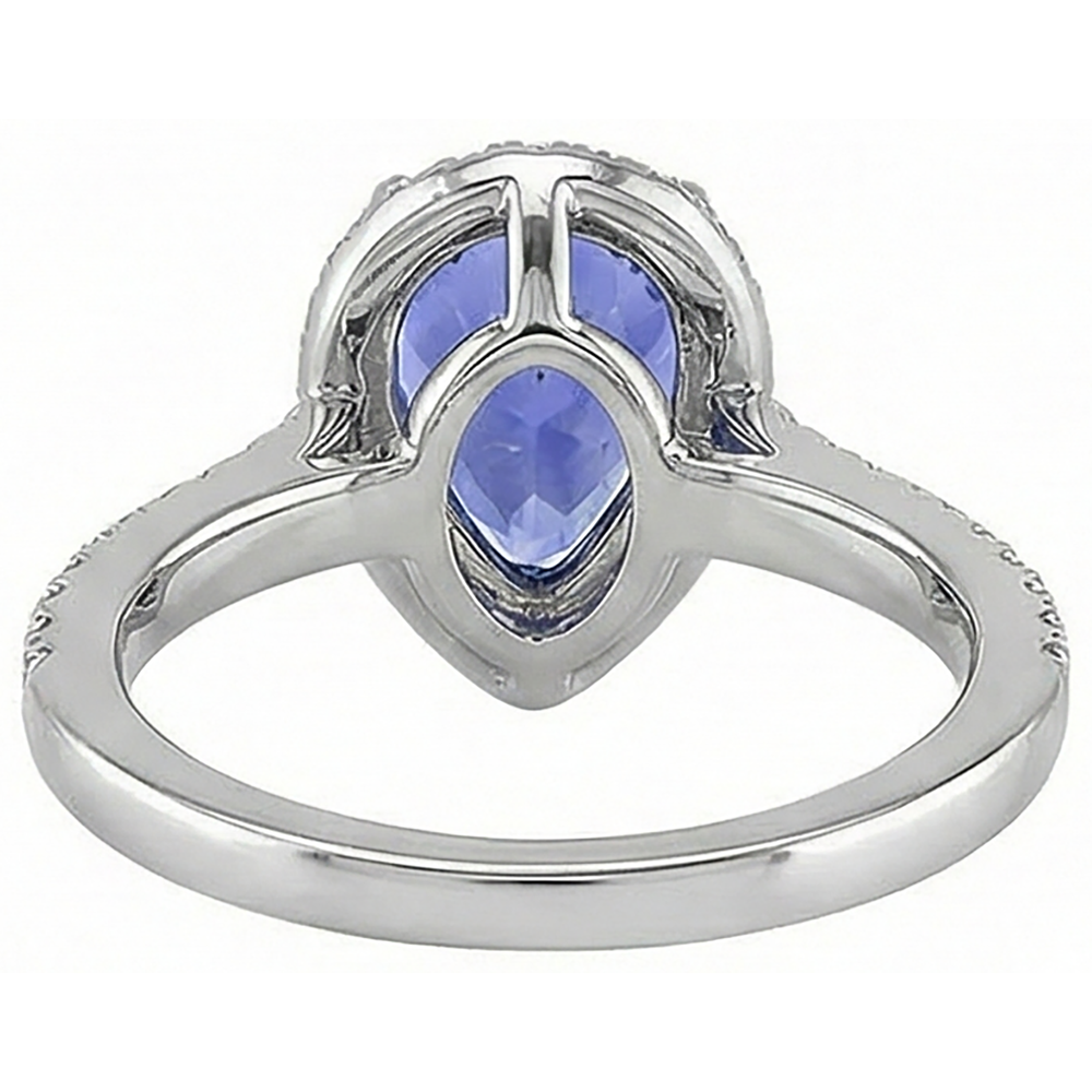 Anello solitario in oro da 5.75 ct con tanzanite con accento e diamanti