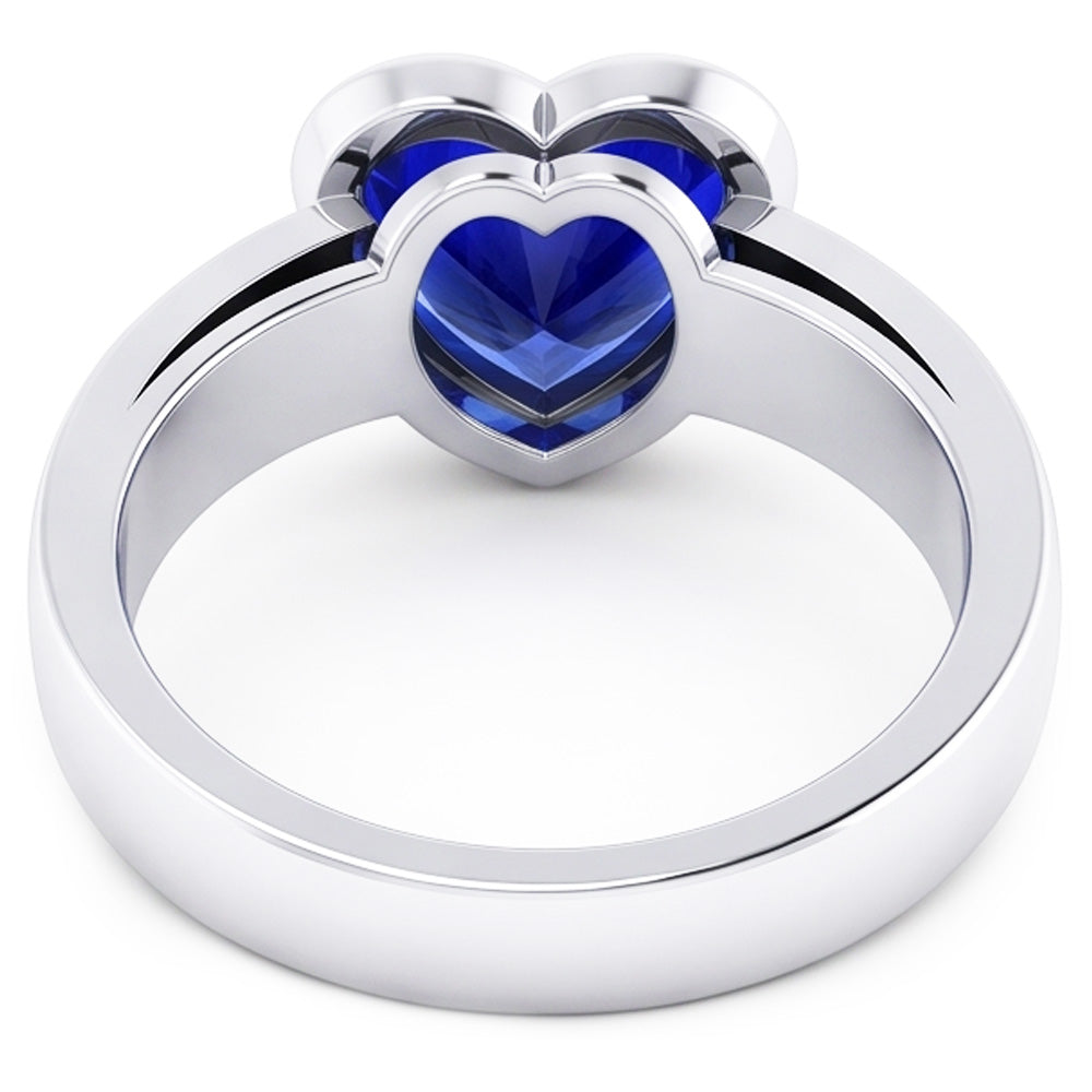 Anello solitario in zaffiro blu 3 carati con castone a forma di cuore incastonato in oro 14k