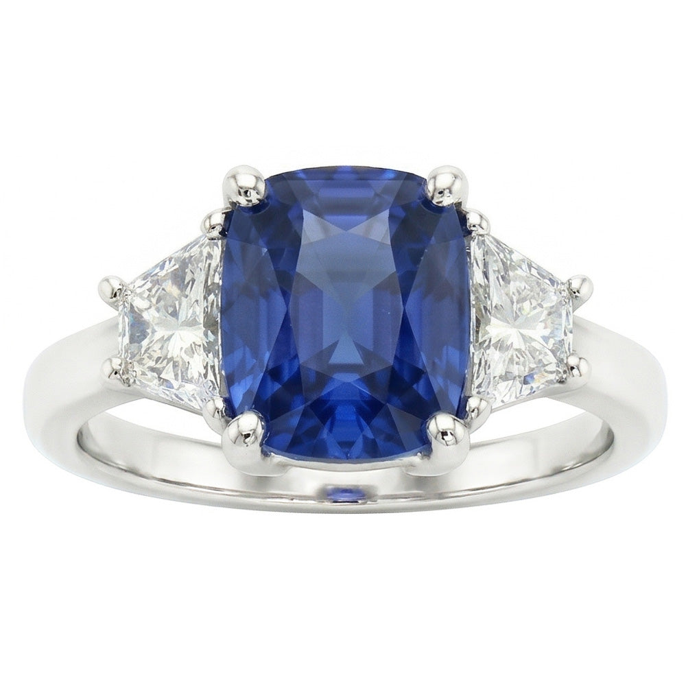 Anello trapezoidale con diamante e cuscino zaffiro blu 3 pietre 2.50 carati
